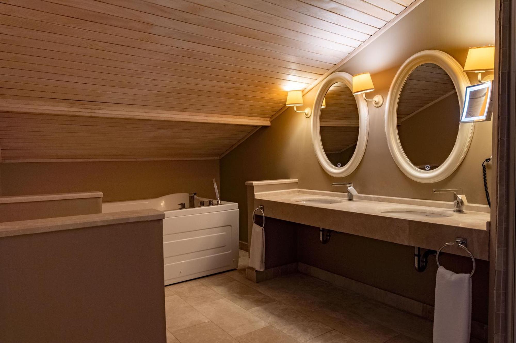 Pinehill Hotel & Suites Олудениз Екстериор снимка